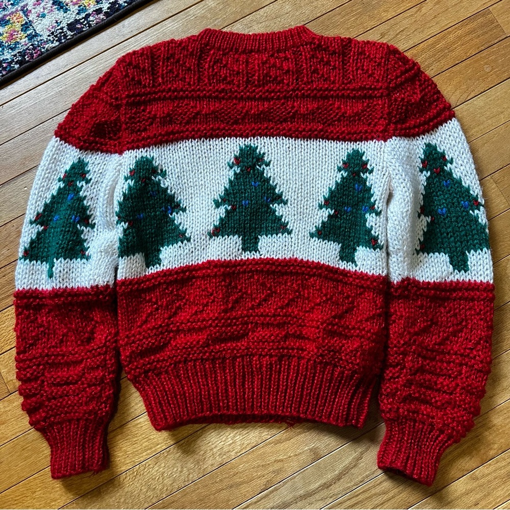 Vintage Hand Knit Christmas Trees Novelty Acrylic Sweater Womens Small Red White - Picture 4 of 4